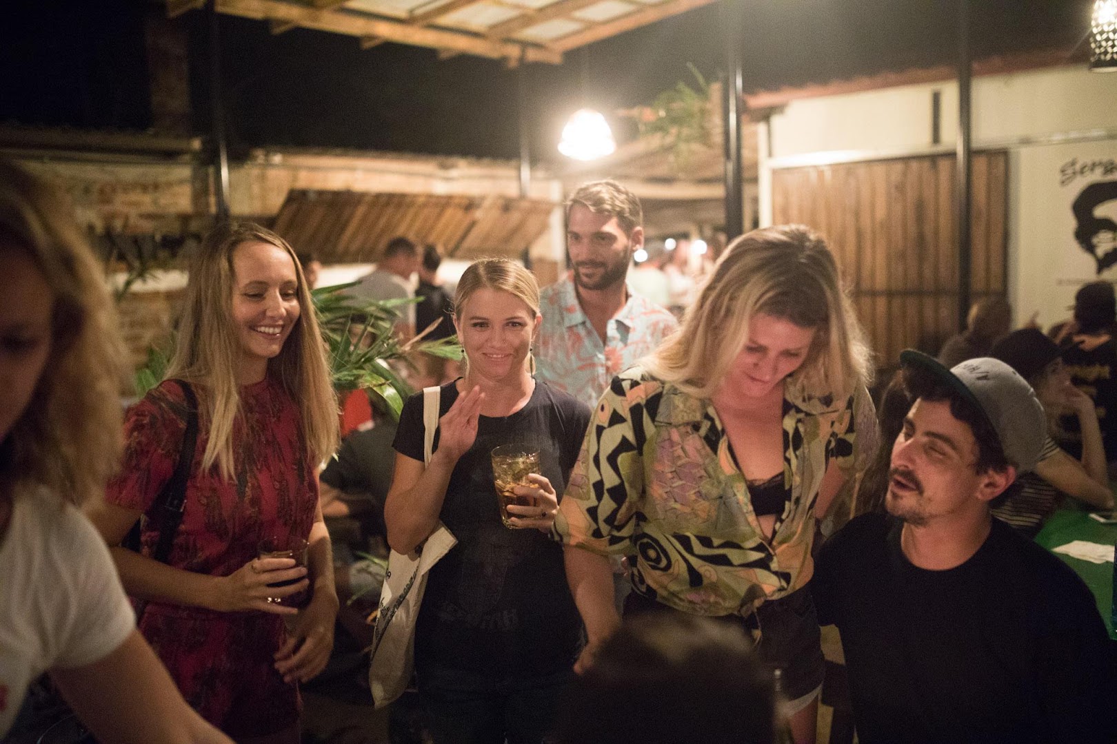 Machete Market Cafe: lively restaurant atmosphere