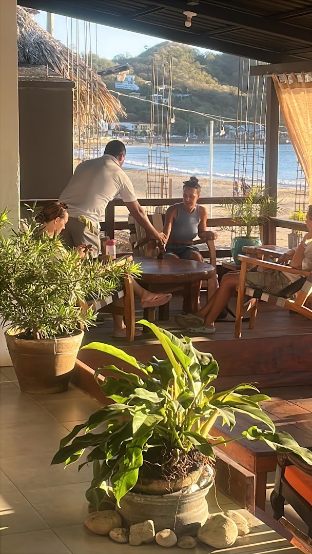Terraza Mi Viejo San Juan: inviting atmosphere with beach view