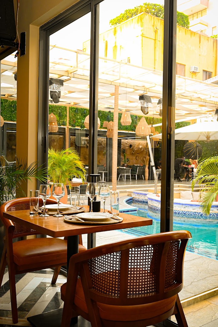 BamBoa: beautiful atmosphere and inviting view