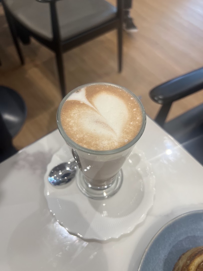 Cafe Blu: appetizing photo of coffee drink
