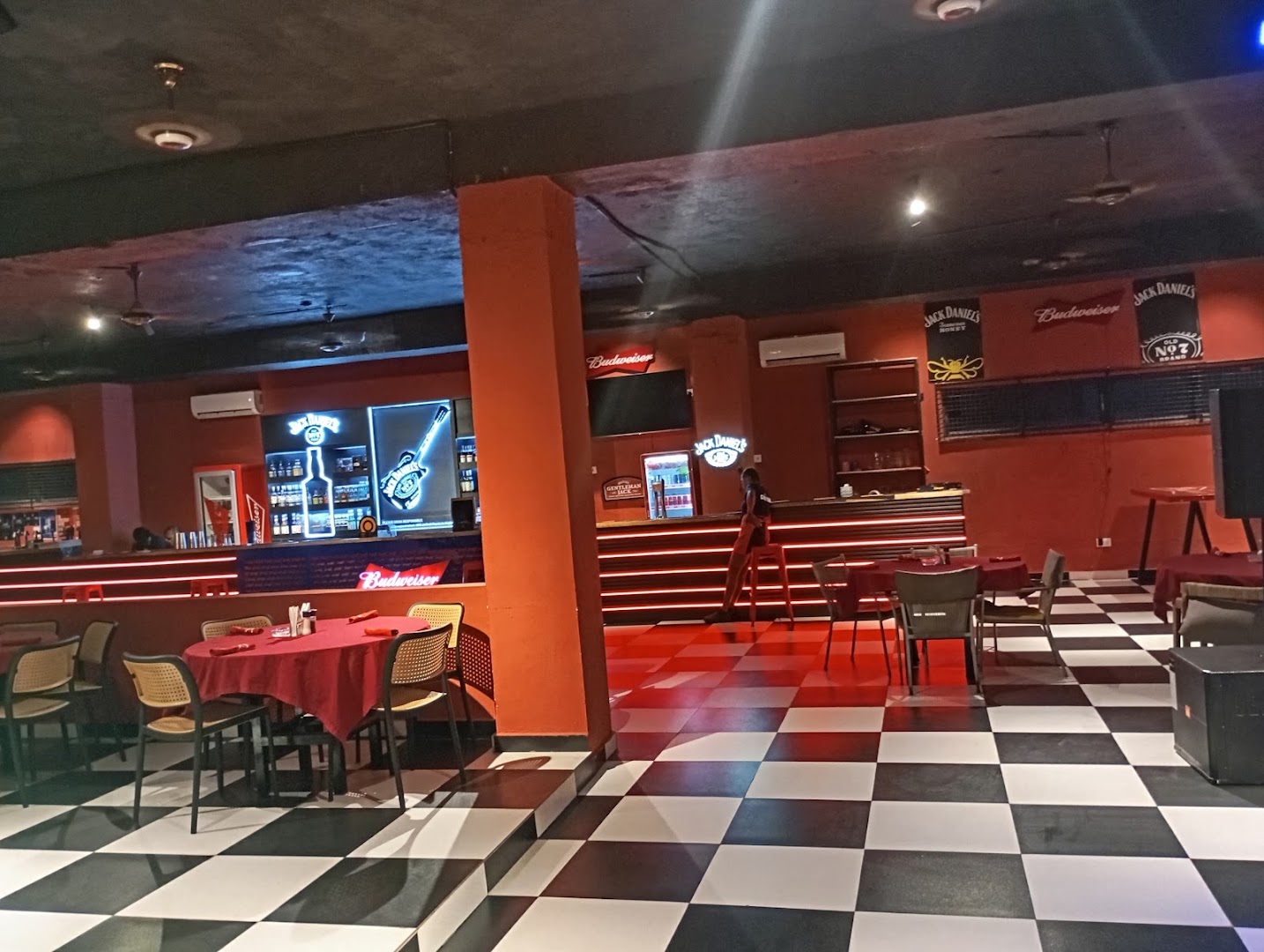 Citizen Restobar: clear view of venue interior