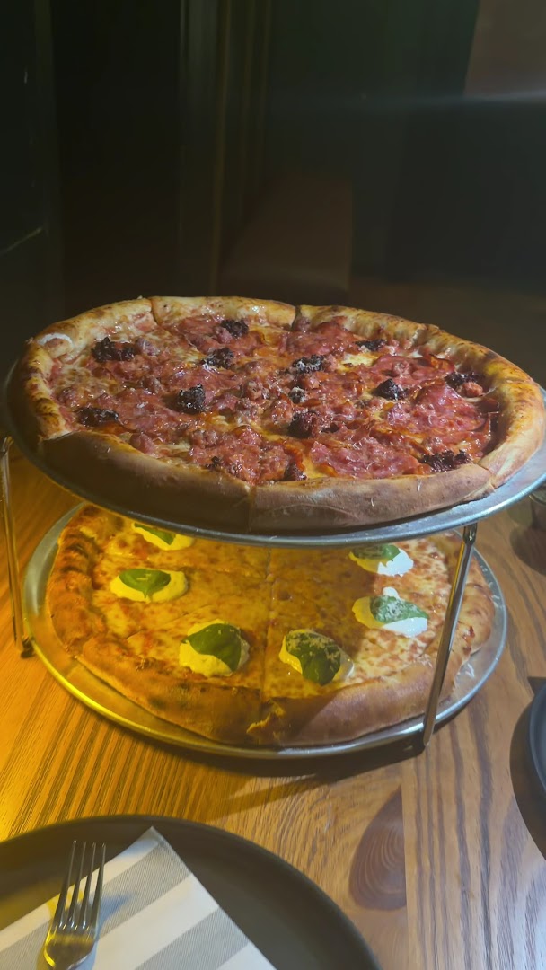 Dough Pizza Bar: appetizing photo of restaurant food