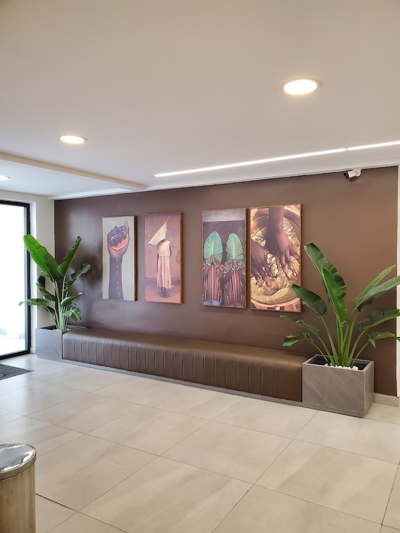 Ile Oja Victoria Island: clean and professional interior shot