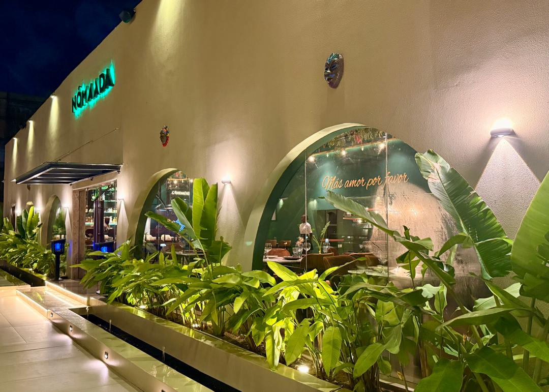 Nomaada: attractive exterior and inviting atmosphere