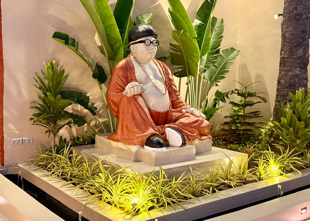 Nomaada: attractive restaurant decor and atmosphere