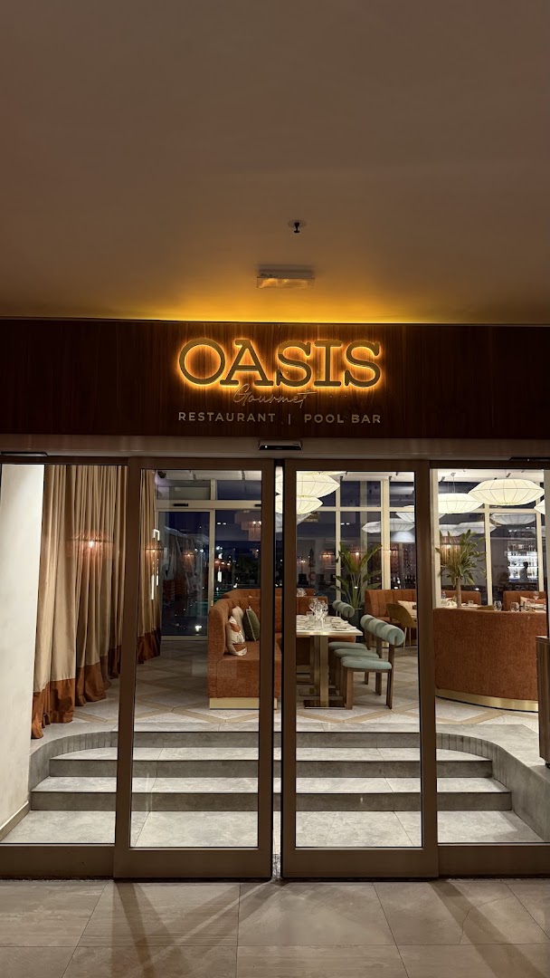 Oasis Gourmet: inviting and professional venue exterior