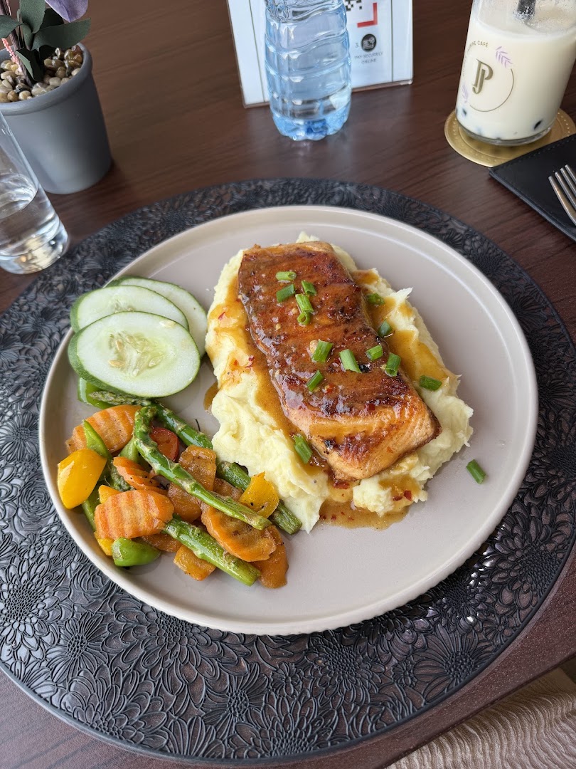 Purple Jasmine Cafe: appetizing, high-quality food photography