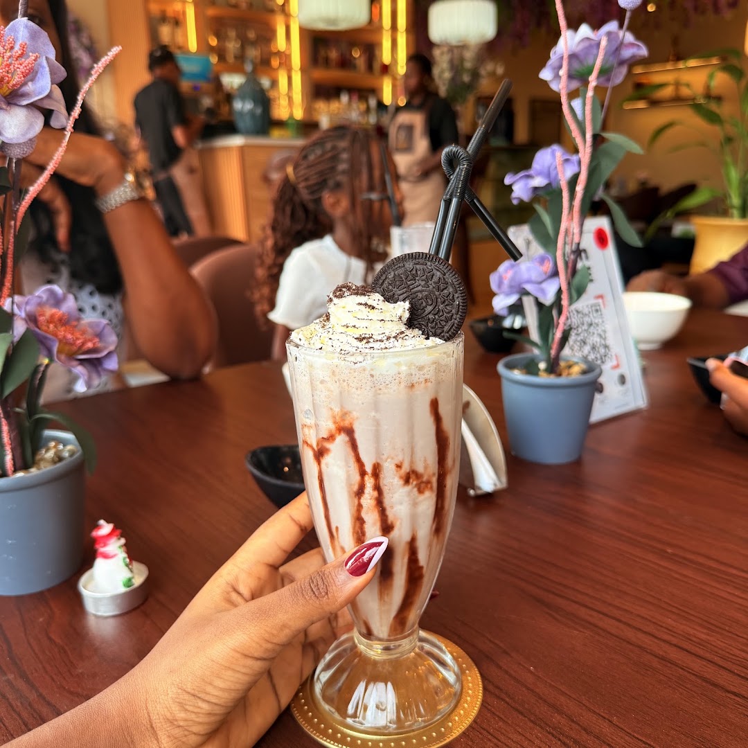 Purple Jasmine Cafe: appetizing food photo in venue