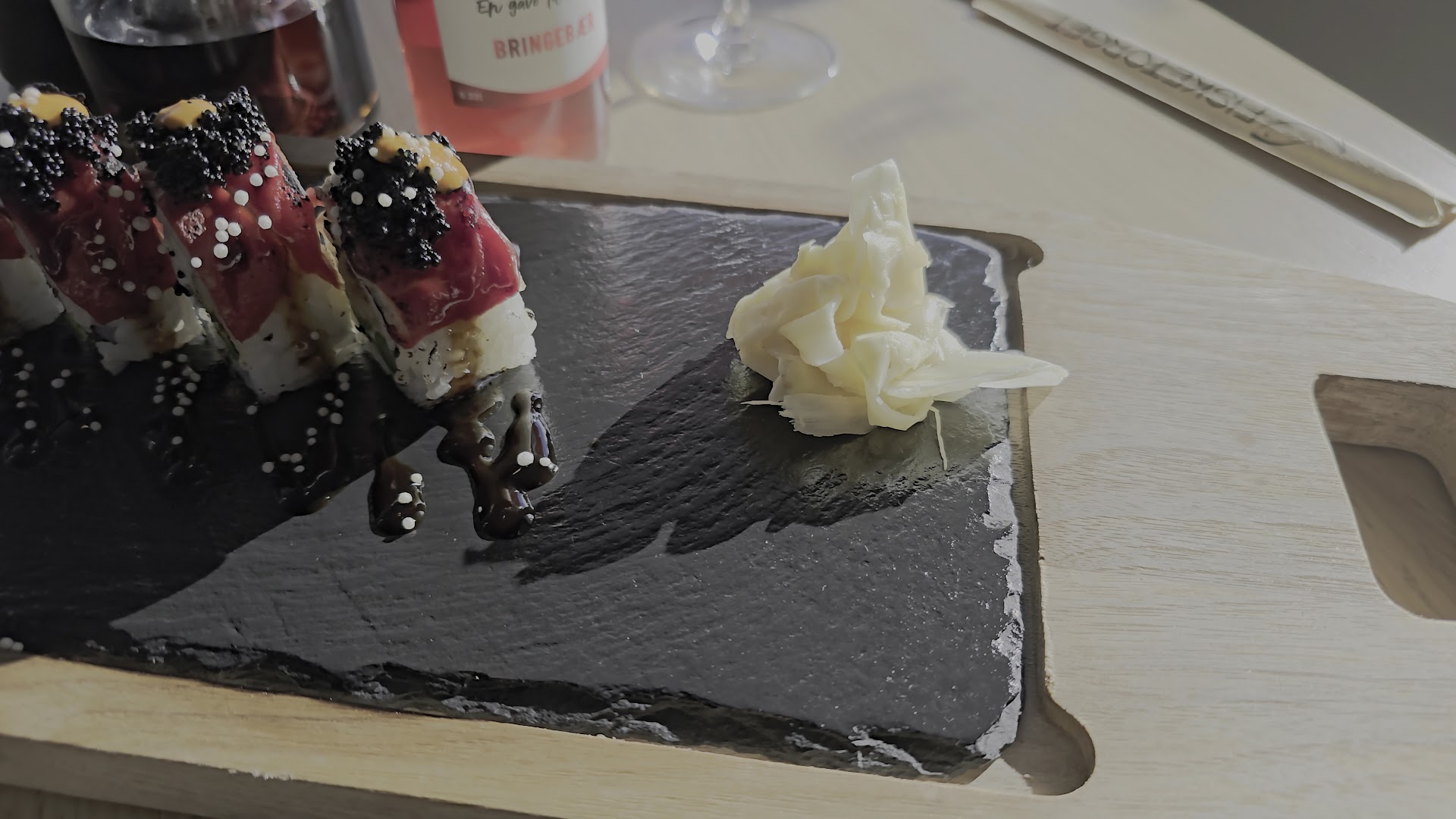 Fisketorget Delikatesse: appetizing food presentation