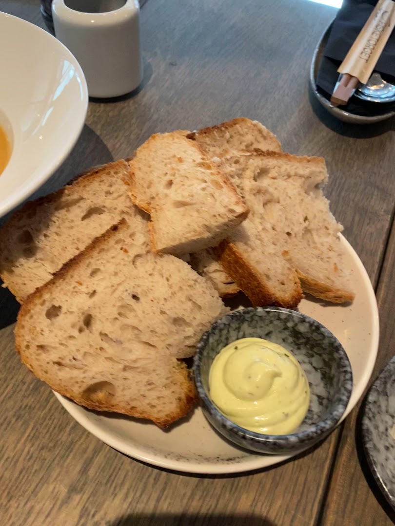 Fisketorget Delikatesse: appetizing photo of restaurant food