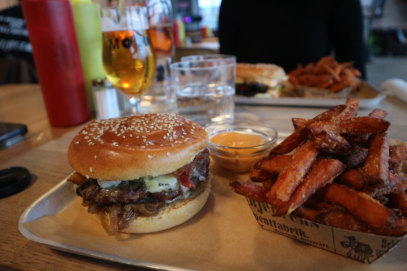 Molo Brew: appetizing food and drink photo