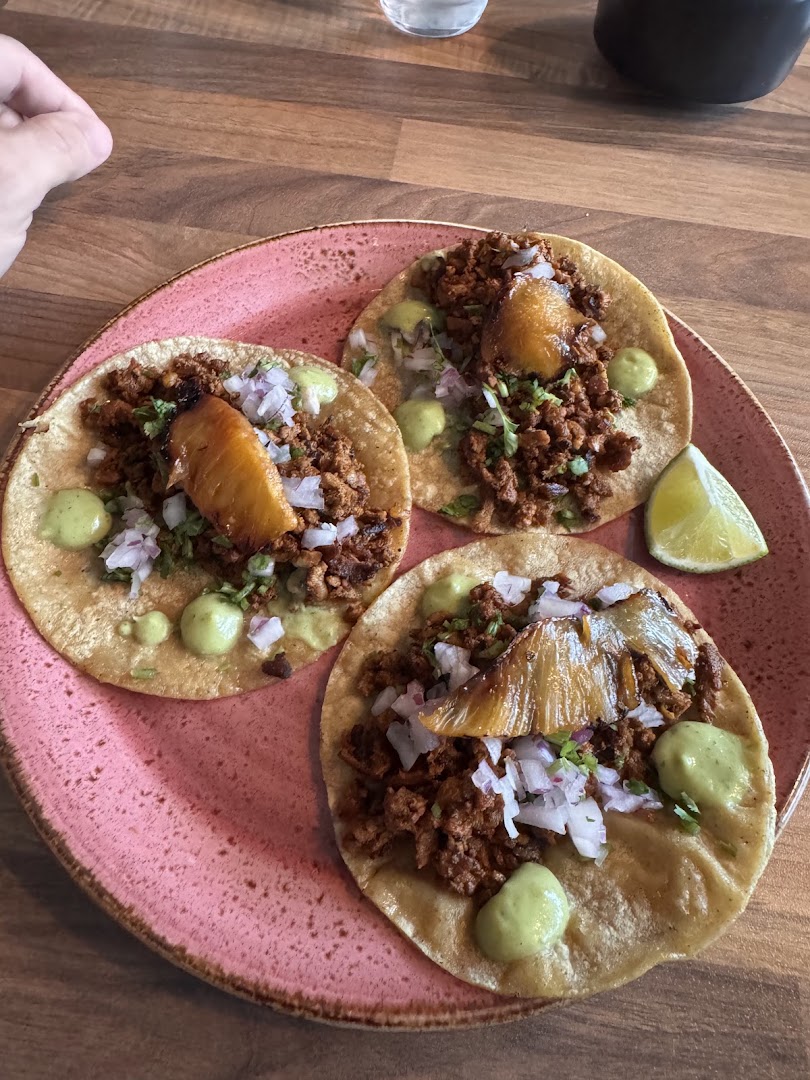 Agave: appetizing photo of restaurant food