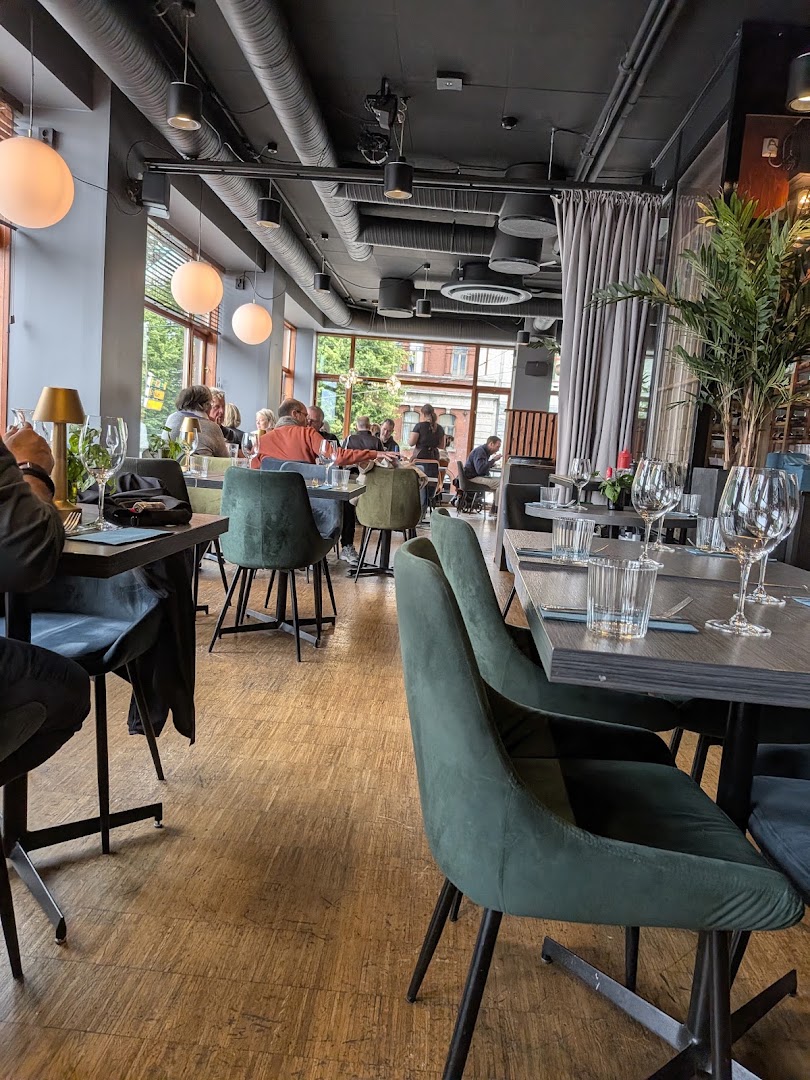 Bjerck Restaurant & Bar: inviting atmosphere and interior shot