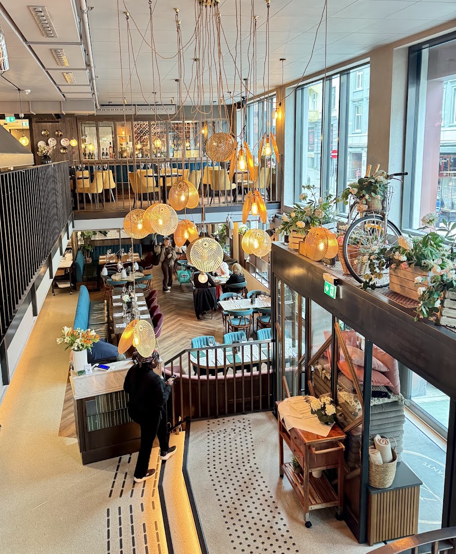 Boccone: high quality interior atmosphere shot