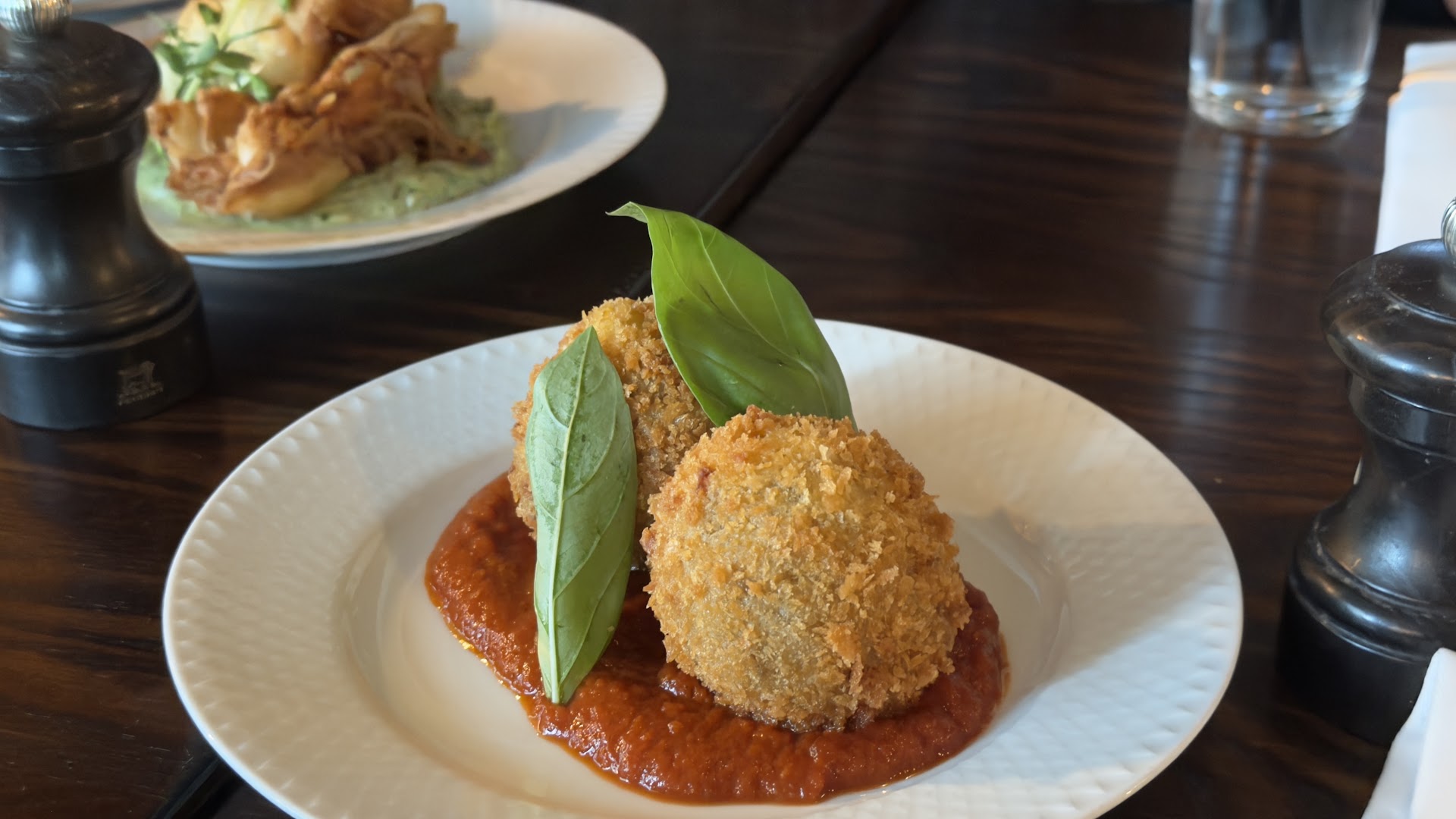 Boccone: appetizing, high-quality food photography