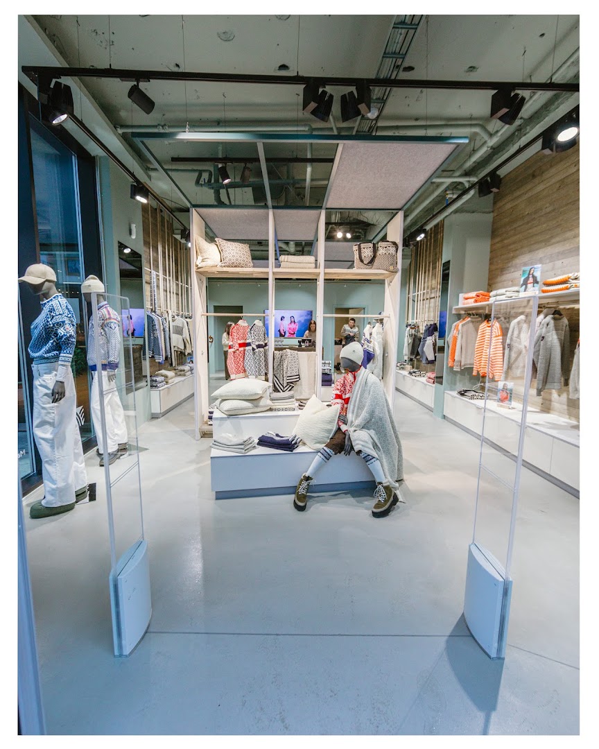 Dale of Norway Bergen: professional shop interior display photo