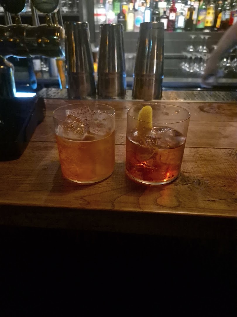 Elven Bar: appealing photo of bar drinks