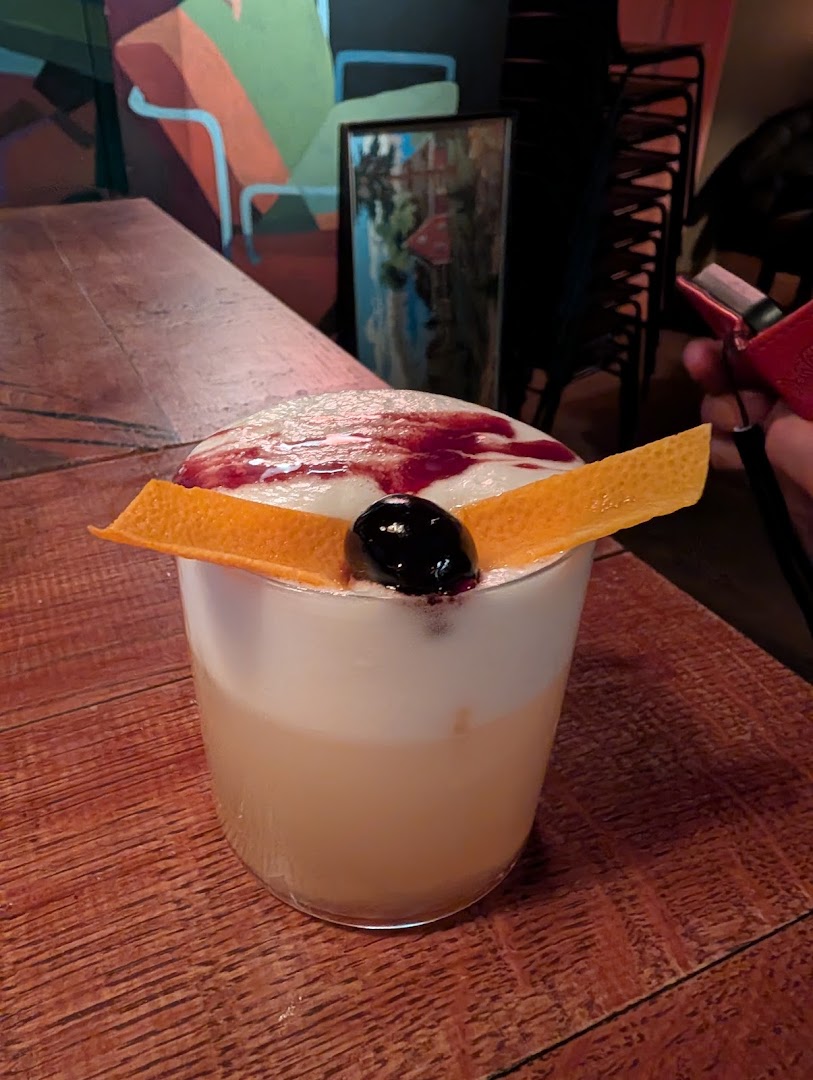Elven Bar: appetizing, high-quality cocktail photo