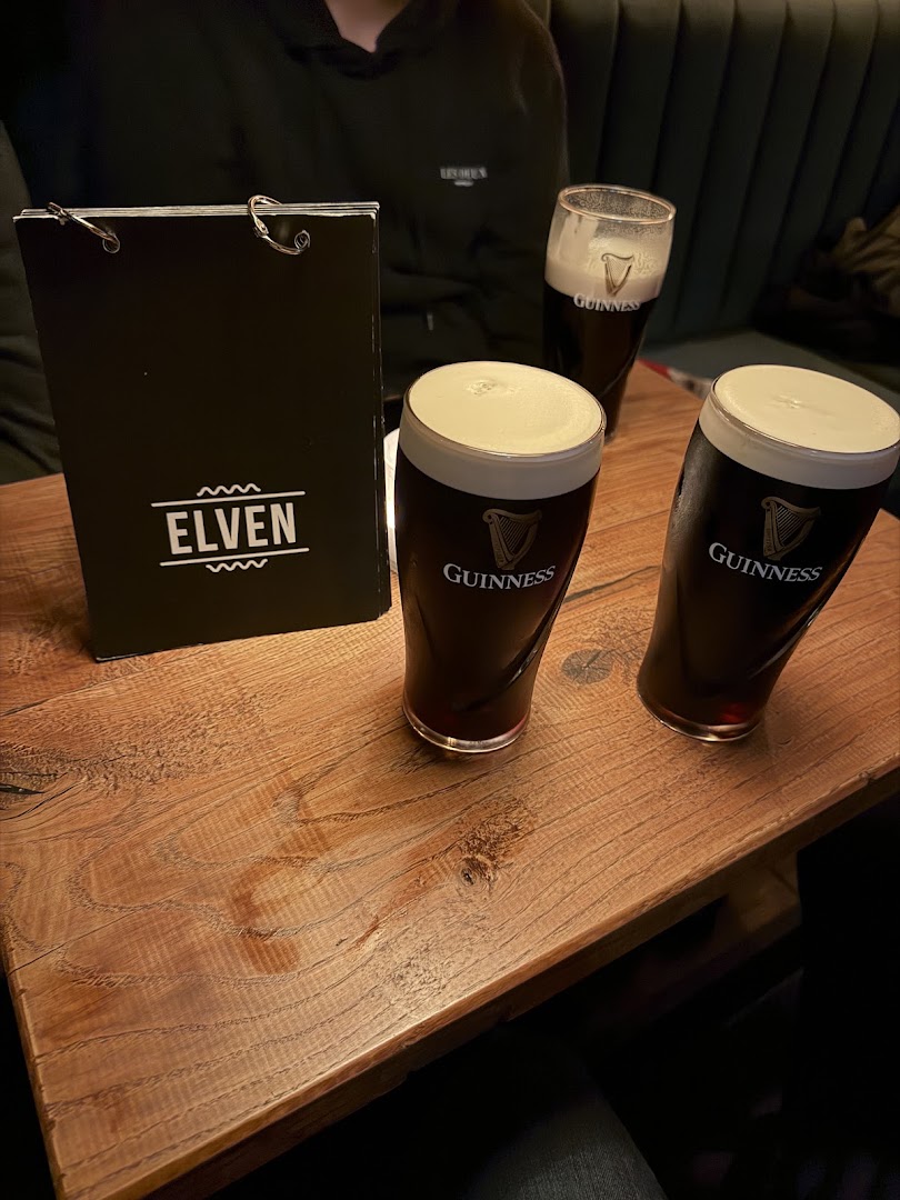 Elven Bar: clear photo of drinks and branding