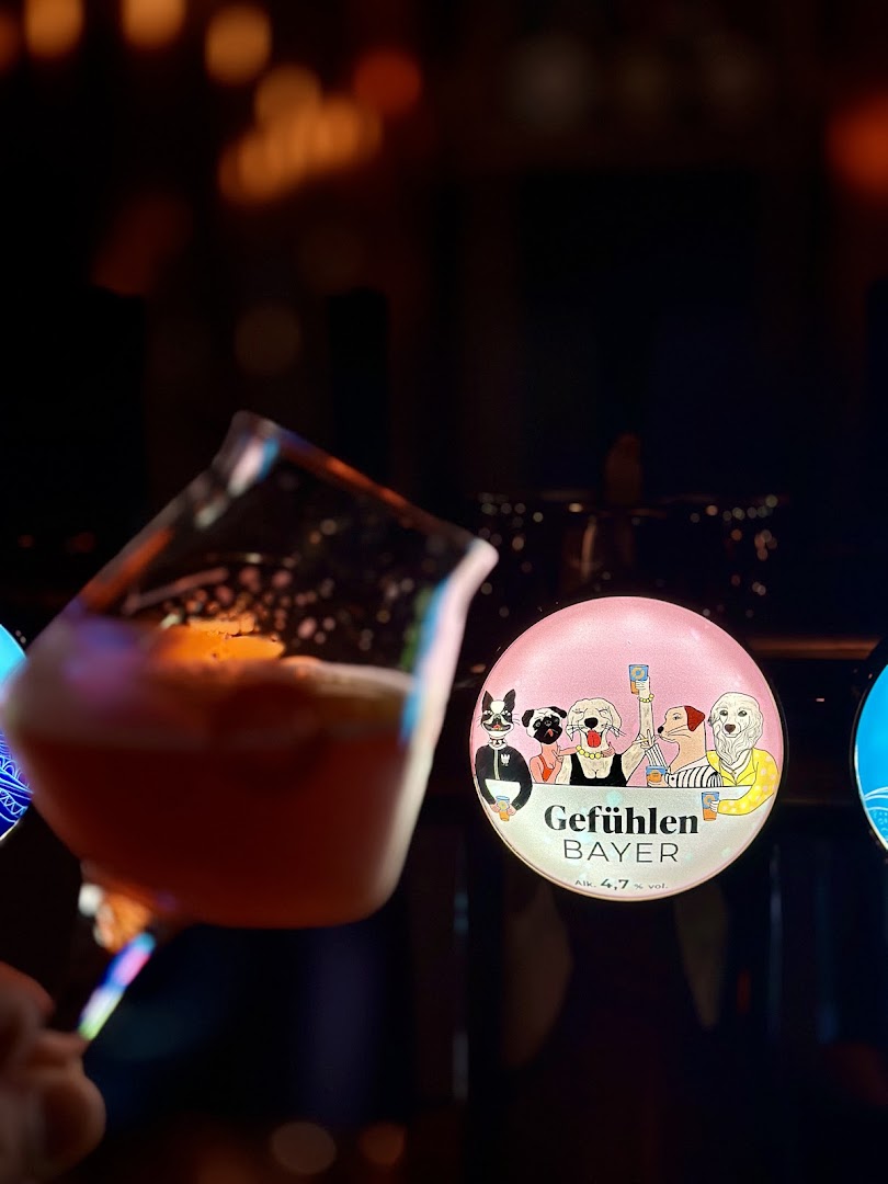 Gefühlen: atmospheric shot of bar branding