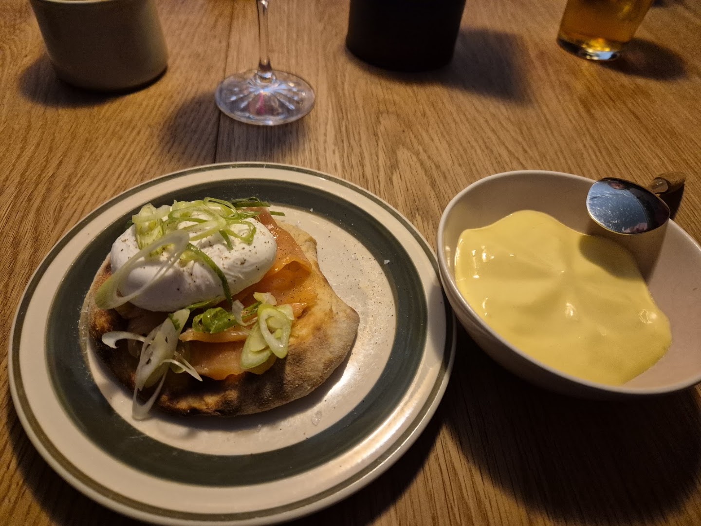 Jest: appetizing photo of bar food