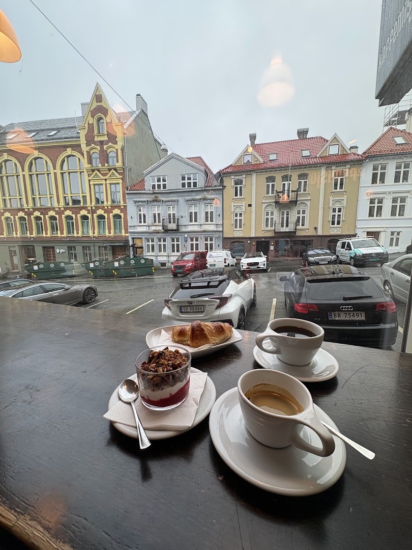 Kaffemisjonen: appealing food and drink presentation