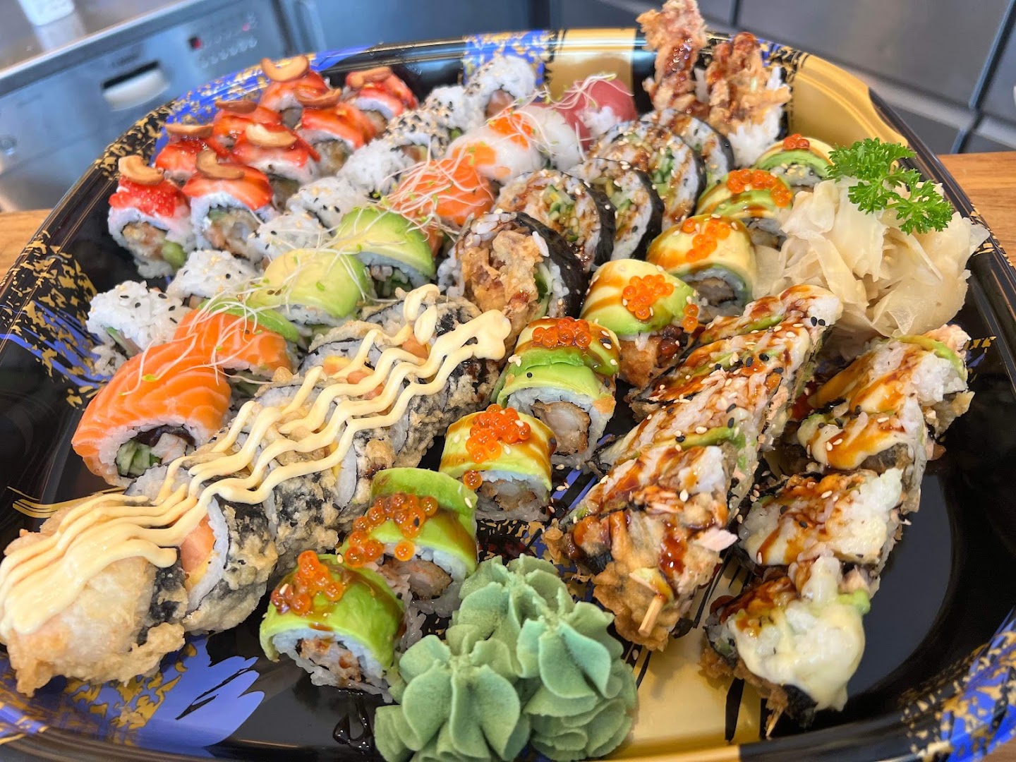 Kaizen Sushi Xhibition: appetizing high quality food photo