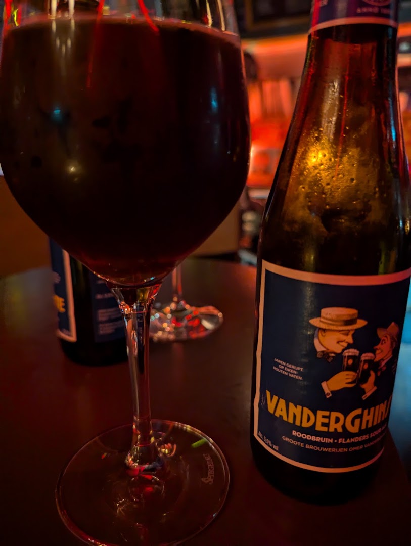 Kennel Vinylbar: high quality drink photography