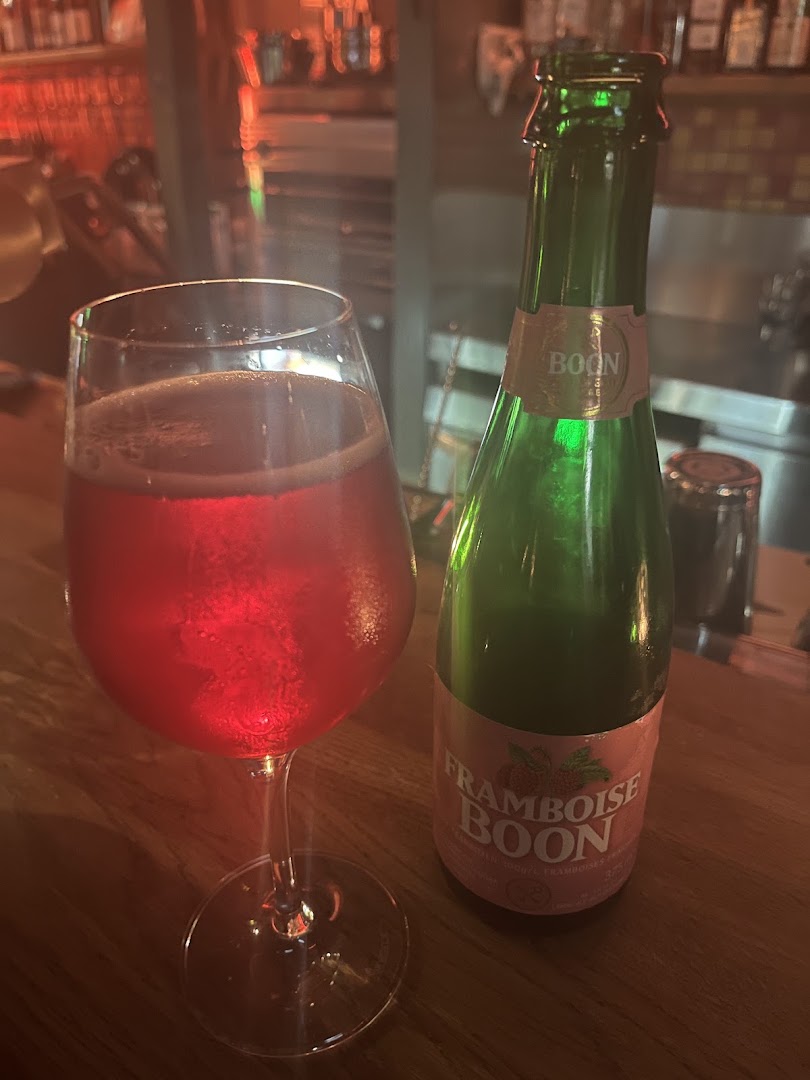 Kennel Vinylbar: high quality drink photo