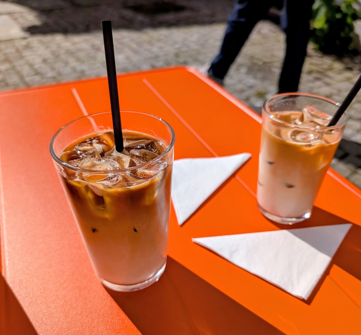 Marken Kaffe: appealing photo of iced drinks