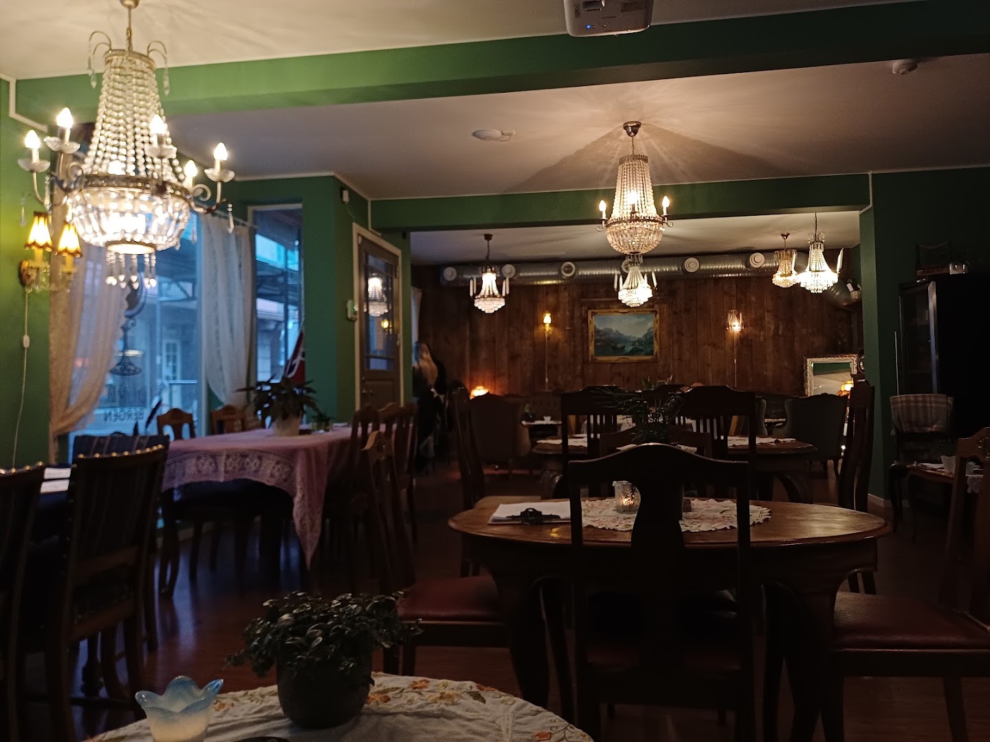 Siderbar: clear, inviting interior atmosphere