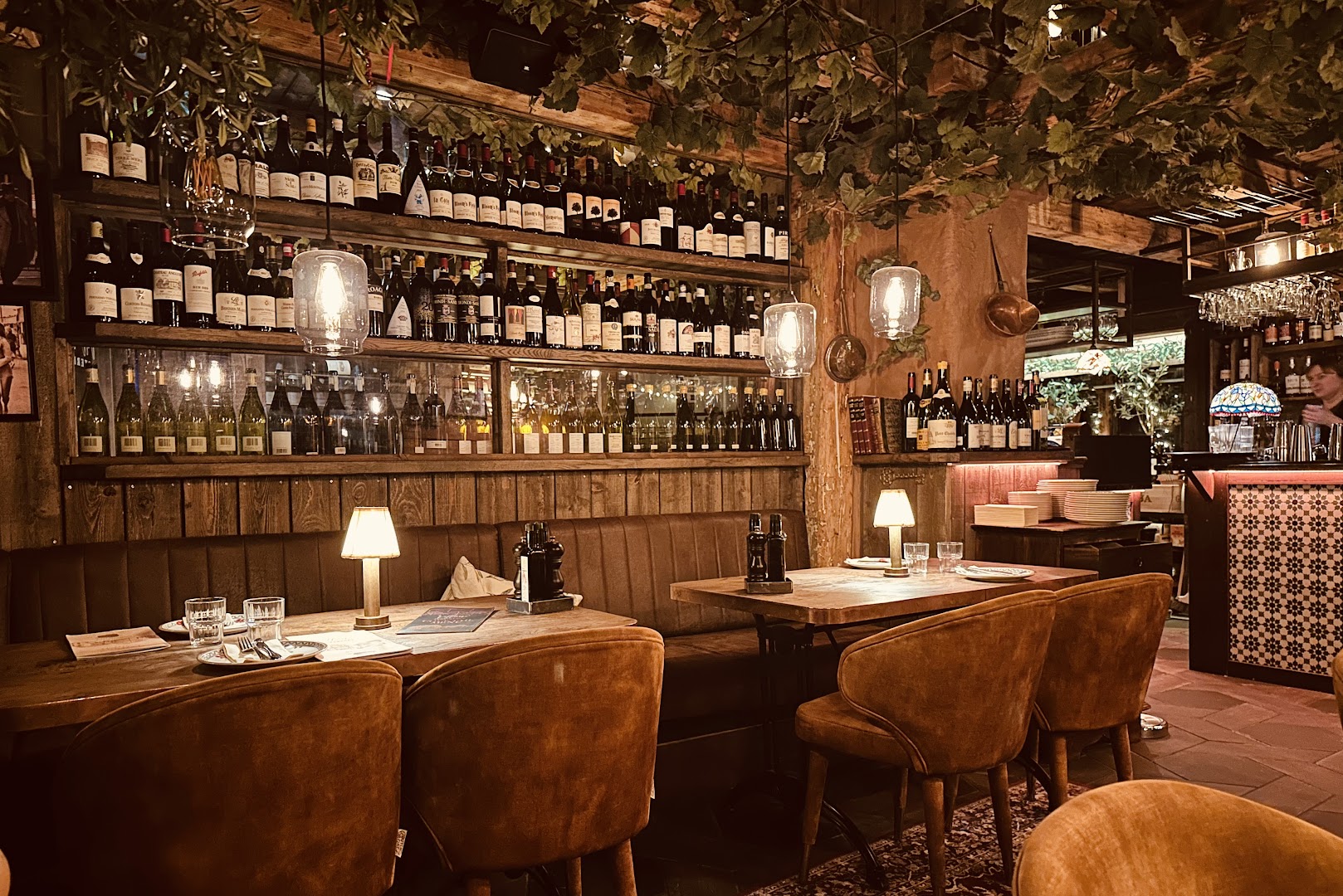 Villani Skostredet: inviting and professional interior shot