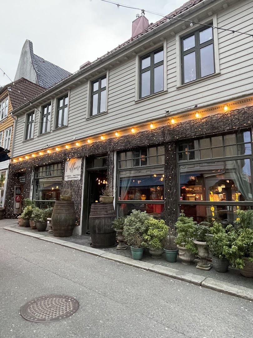 Villani Skostredet: attractive exterior shot of restaurant