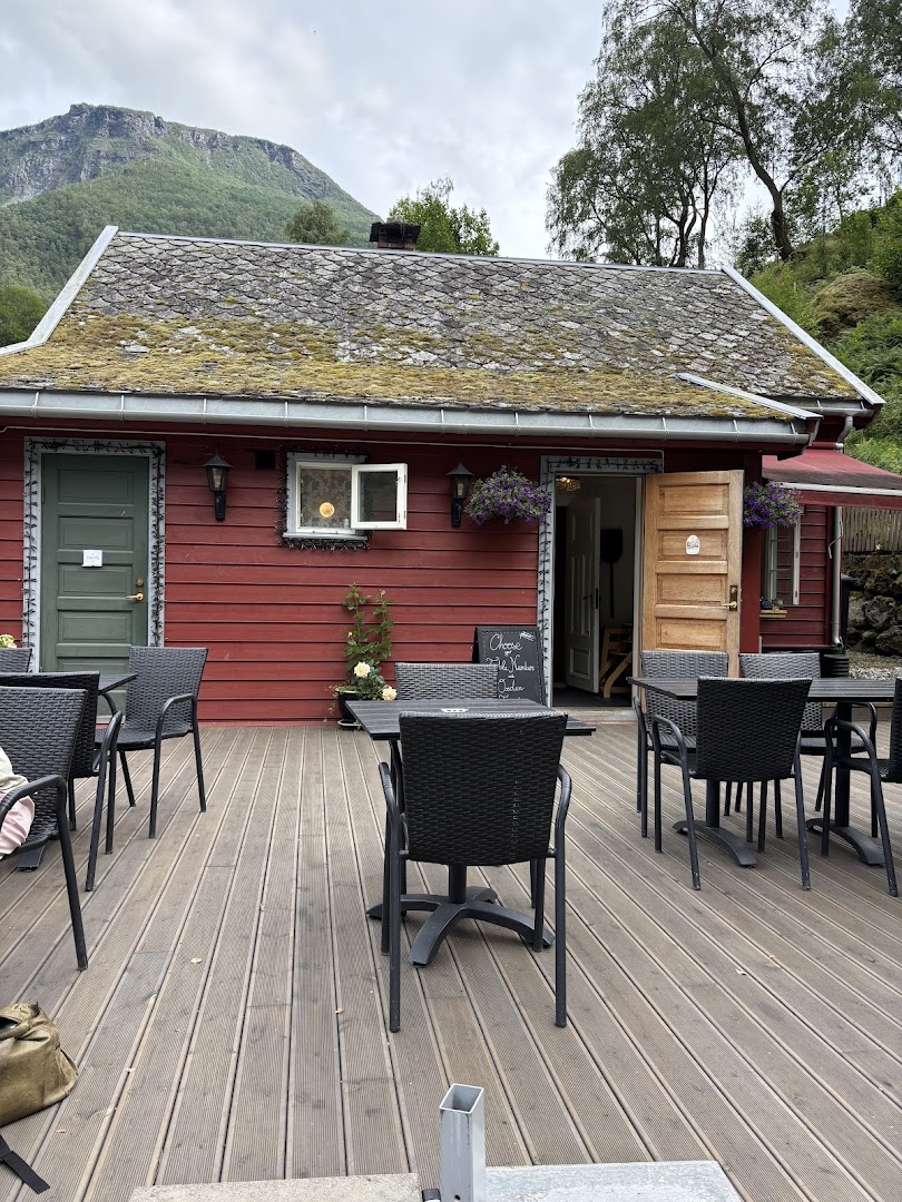 Bakkastova: inviting terrace and venue exterior