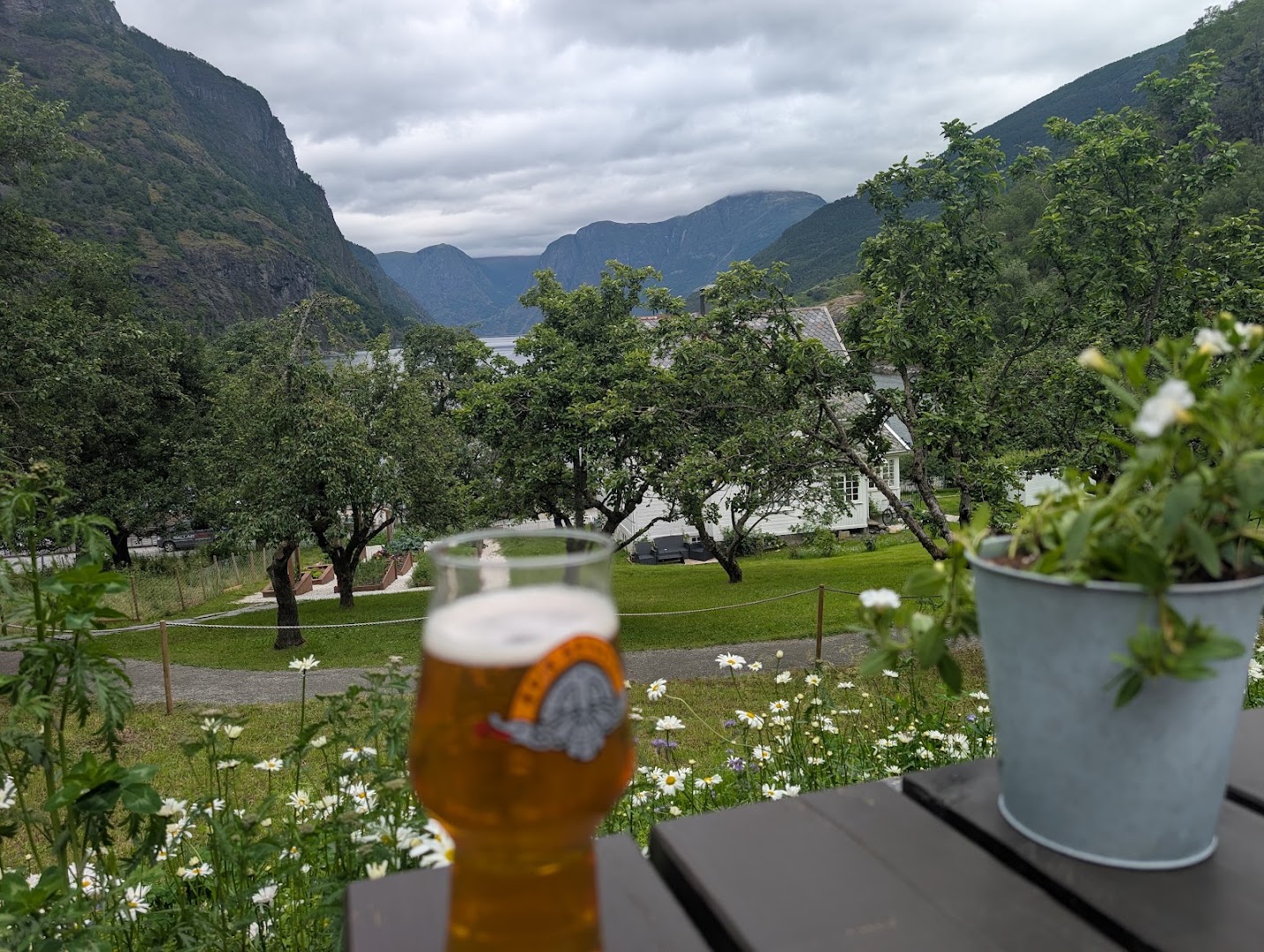 The Fjord Farm: beautiful scenic restaurant atmosphere