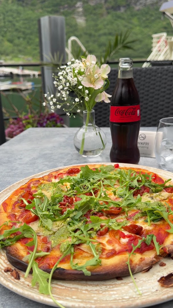 Brasserie Posten: appetizing food photo with atmosphere