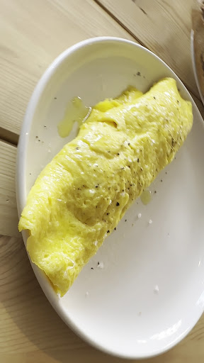Frida Bakery: appetizing photo of breakfast food