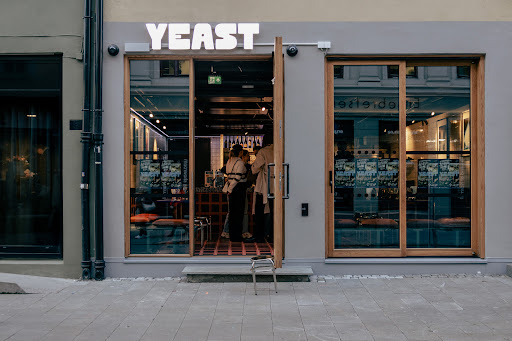 Yeast: clear, professional exterior shot