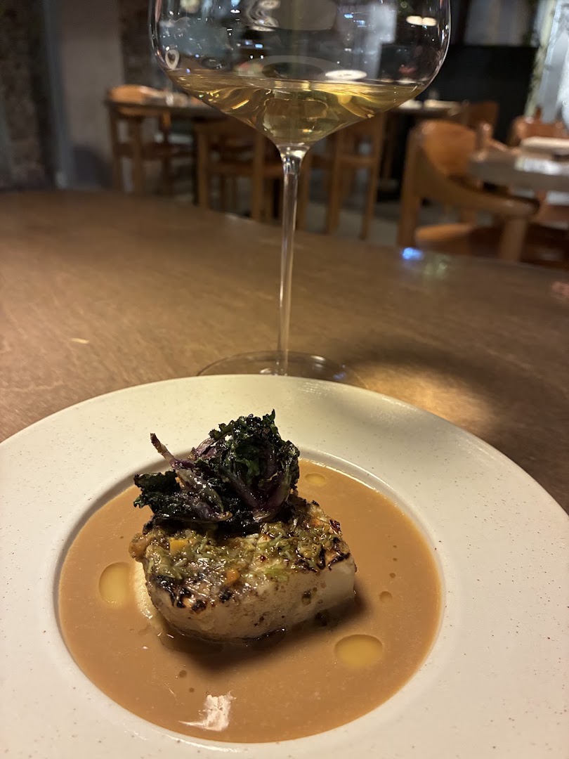 Bellies: appetizing food and drink presentation