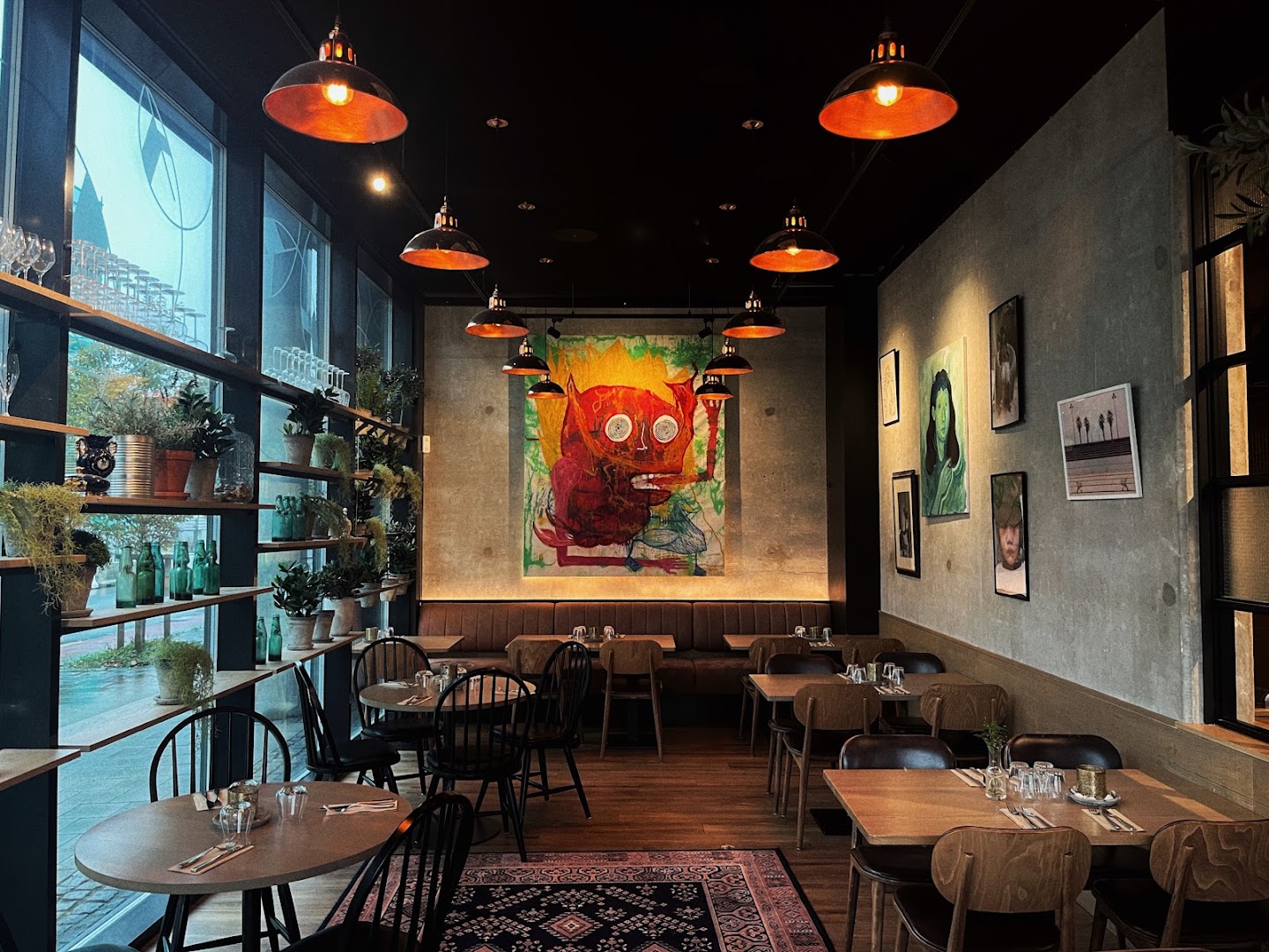 BRØL: inviting and professional interior shot