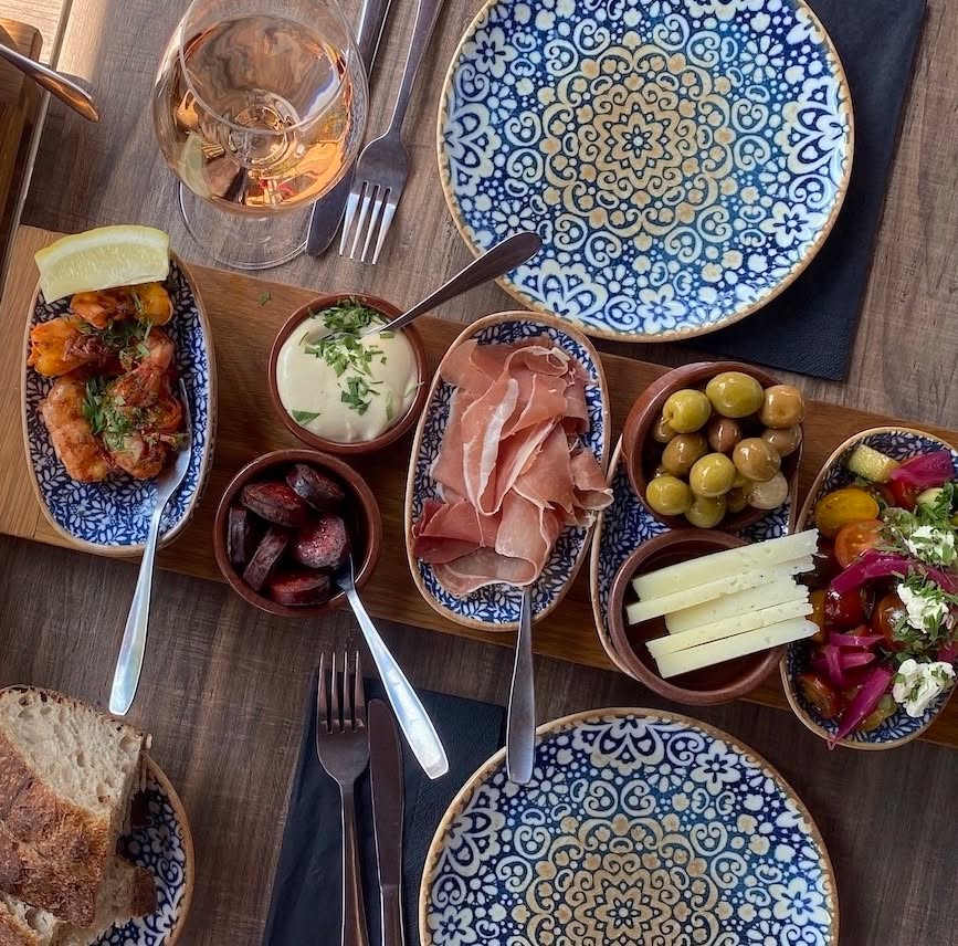 Delicatessen: high quality appetizing food photography