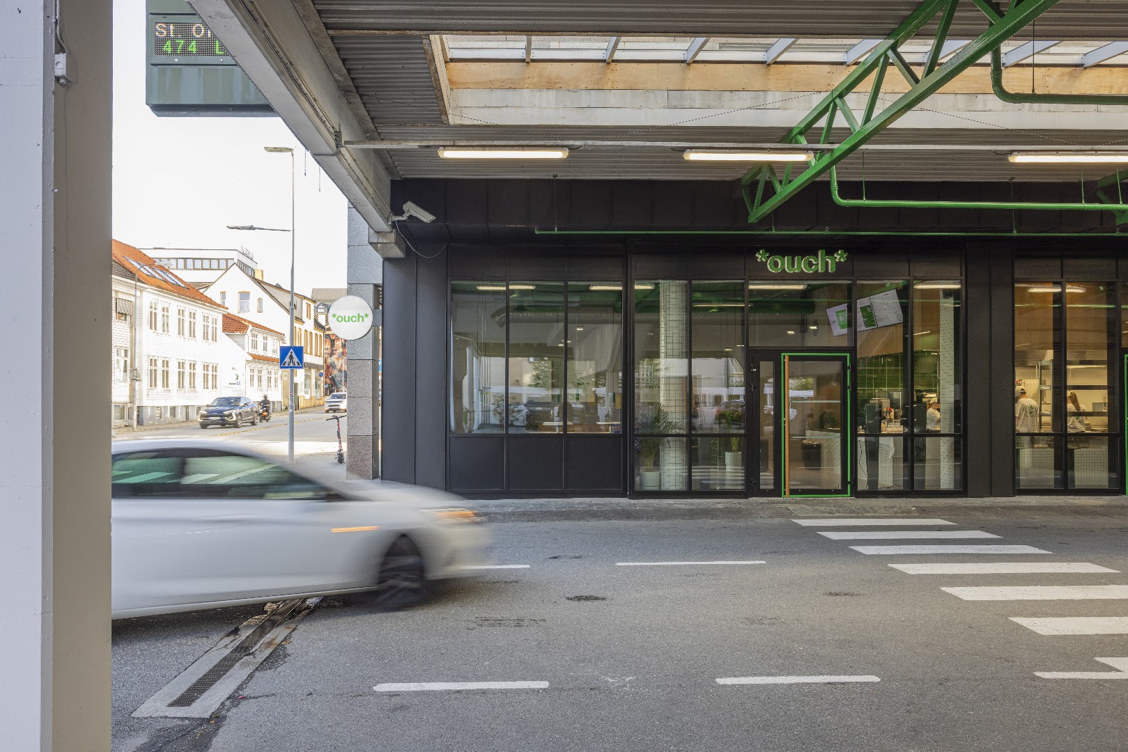 Ouch Burger: clear exterior shot of restaurant