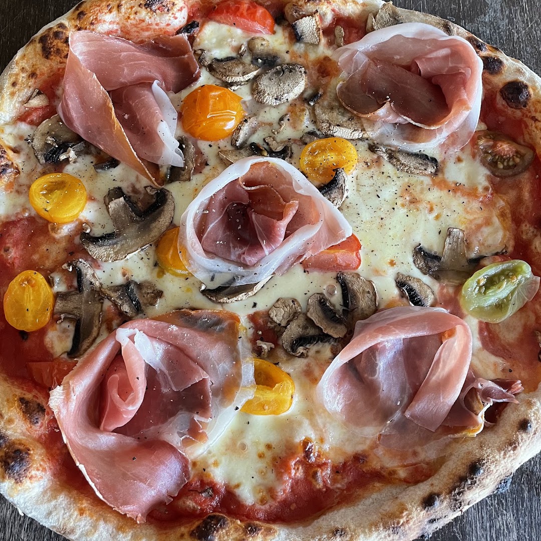 Panzanella Pizzeria: appetizing, high-quality food photography