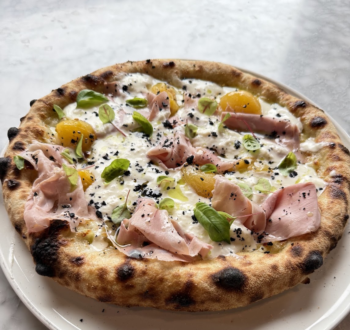 Panzanella Pizzeria: high quality appetizing pizza photo