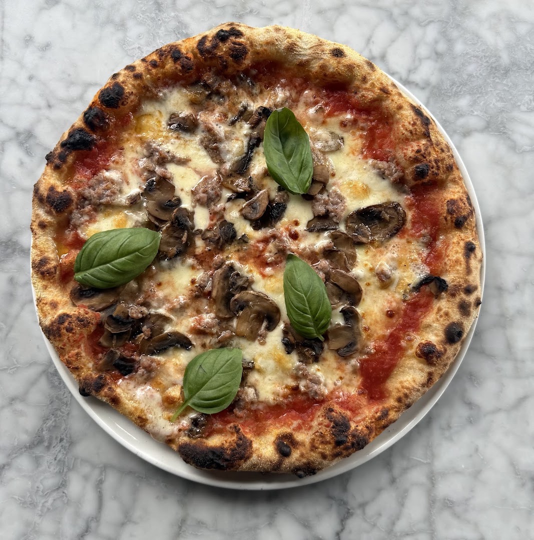 Panzanella Pizzeria: appetizing, high-quality food photography