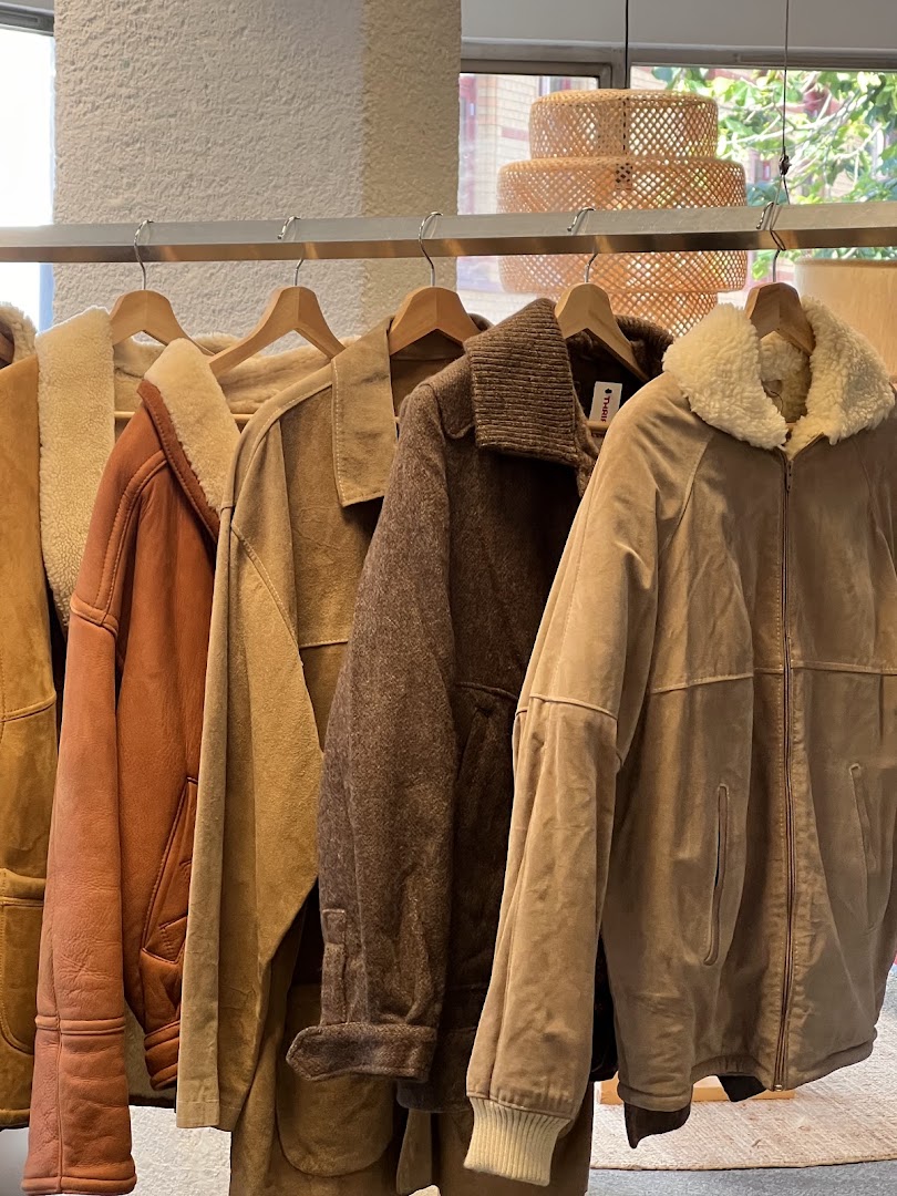 Thrift: clear display of shop products