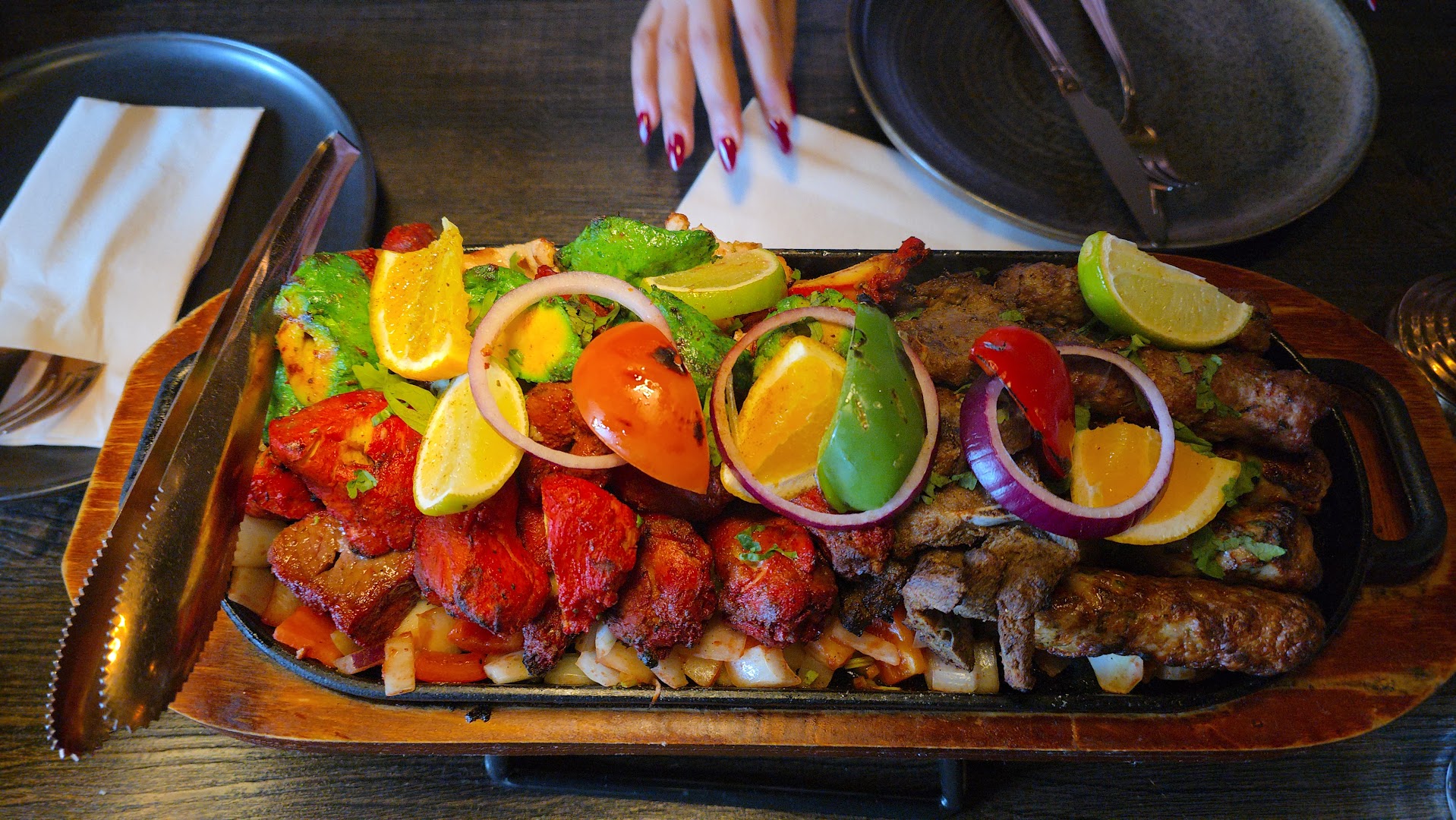 Zouq: appetizing, high-quality food photography