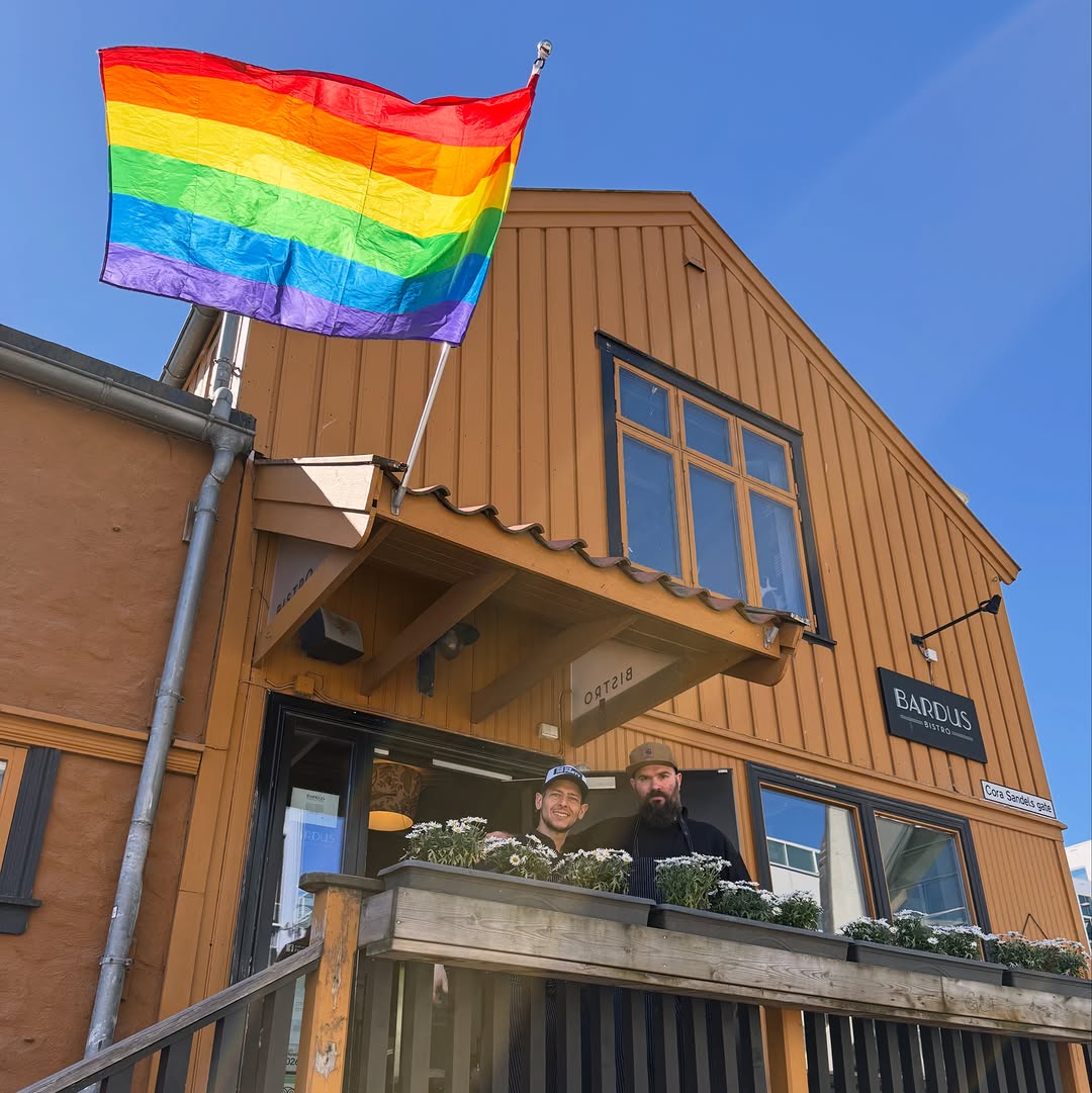 Bardus Bar: welcoming exterior with staff visible