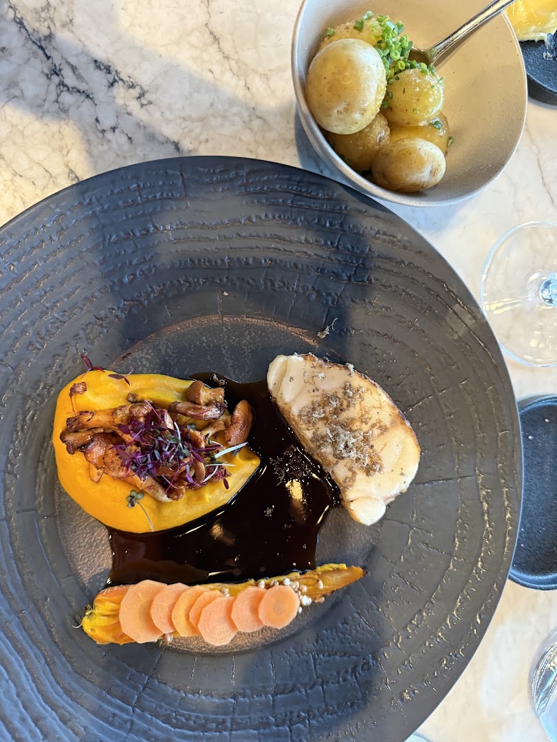 Fiskekompaniet: high quality appetizing food photo