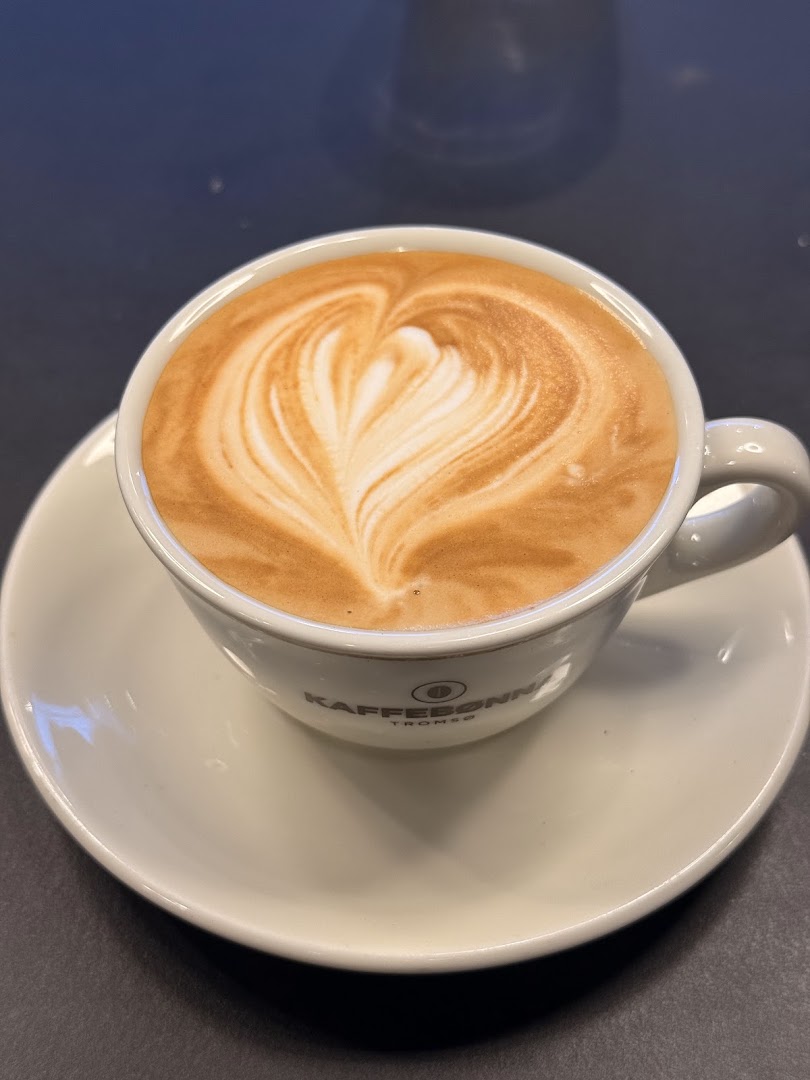 Kaffebønna: high quality latte art photo